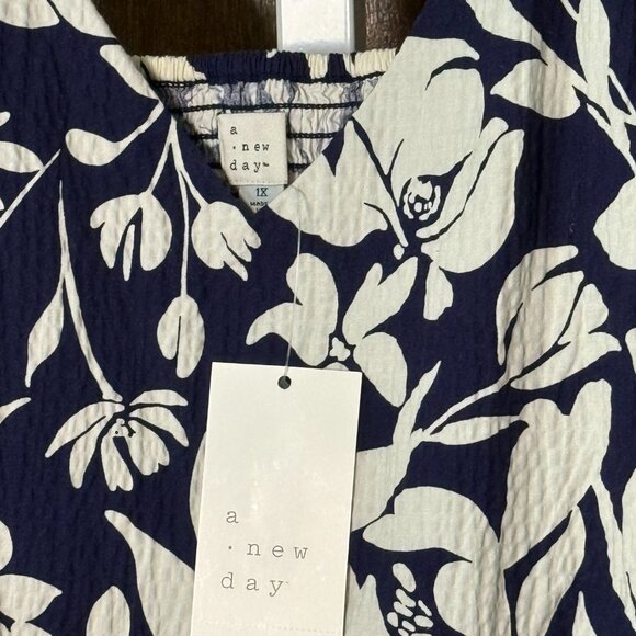 A New Day Navy/White Maxi Sun Dress w/Pockets Adjustable Straps Elastic Back 1X - Picture 2 of 9